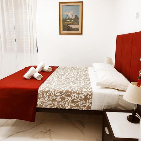 Stazione Telese 41 Bed & Breakfast Roma Exterior foto